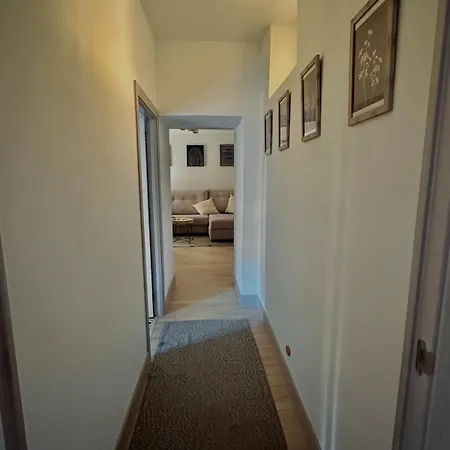 Near The Cathedral Lacuevitadeleo *