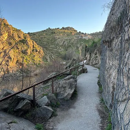 아파트 Near The Cathedral Lacuevitadeleo