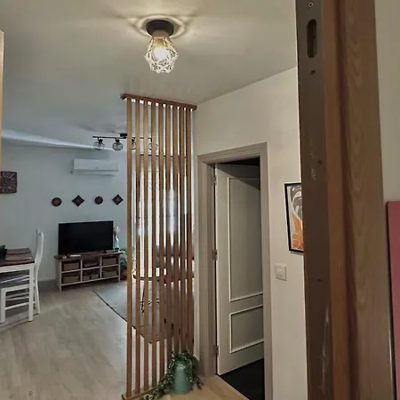 Near The Cathedral Lacuevitadeleo 톨레도