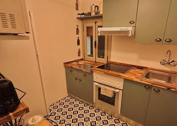 Near The Cathedral Lacuevitadeleo