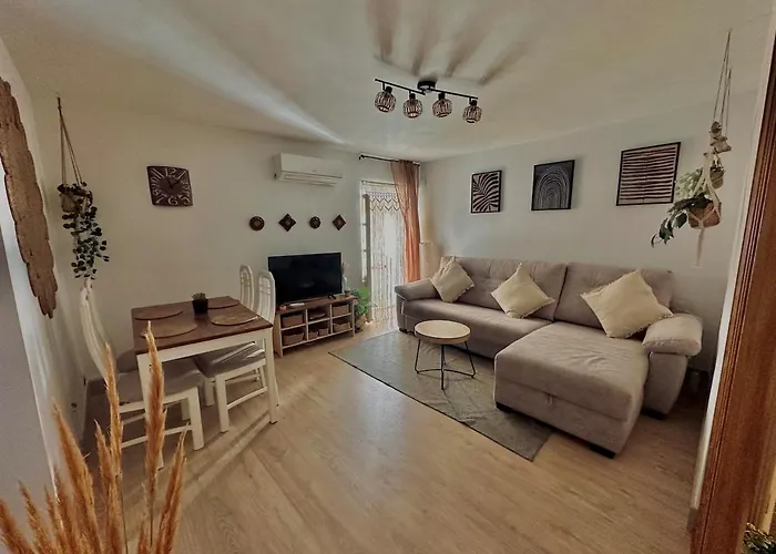 Near The Cathedral Lacuevitadeleo * Toledo