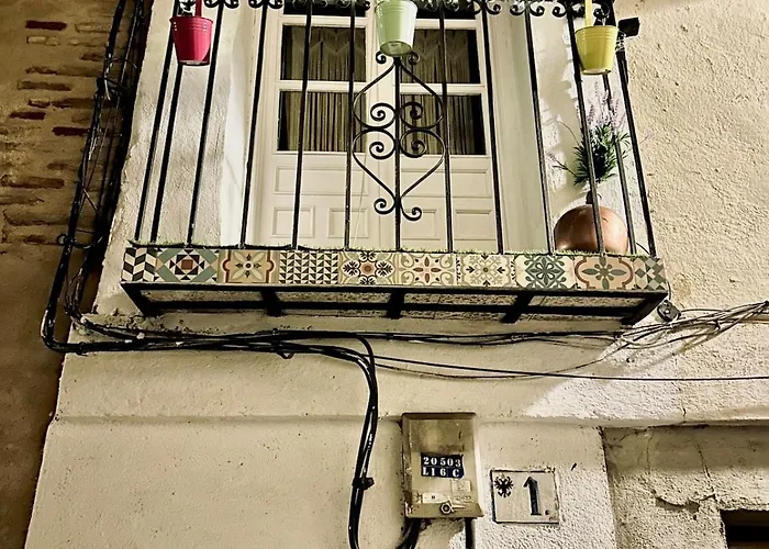 Near The Cathedral Lacuevitadeleo *