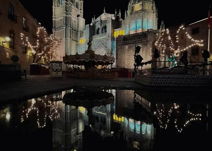 Near The Cathedral Lacuevitadeleo Toledo
