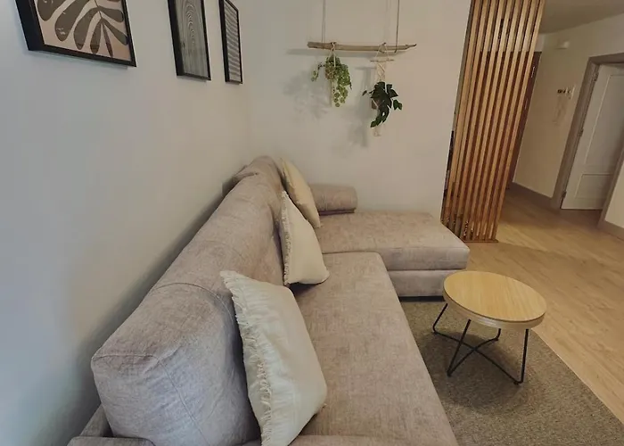 Near The Cathedral Lacuevitadeleo * Toledo