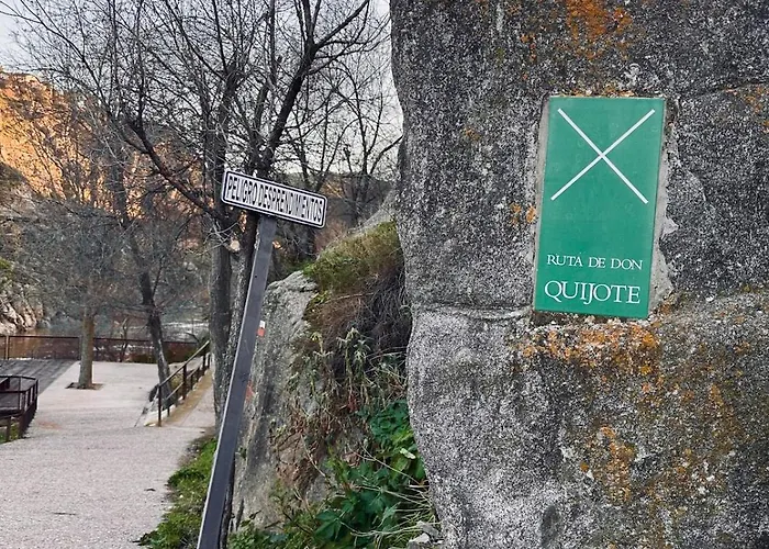 Near The Cathedral Lacuevitadeleo